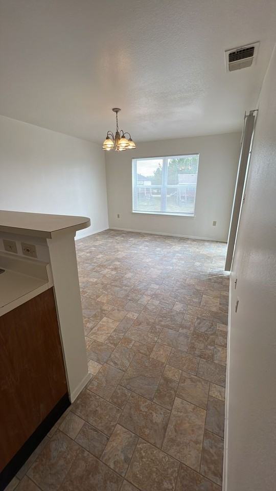 1162 Dakota Dr - Photo 5 of 7