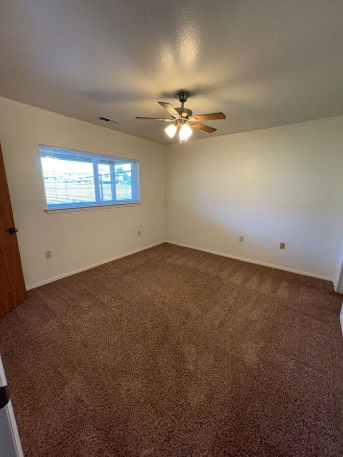 342 Sacajawea Ct - Photo 6 of 8