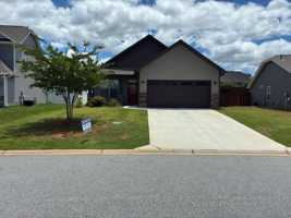 featured image of 18 Forest Ridge Way