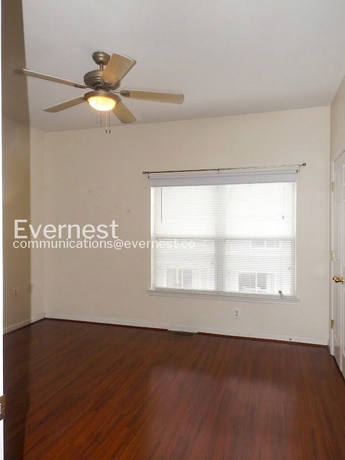 21803 Flanders Ct - Photo 6 of 13