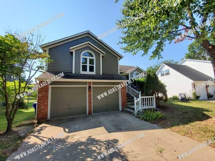 14801 W 123rd Ter - Photo 2 of 23