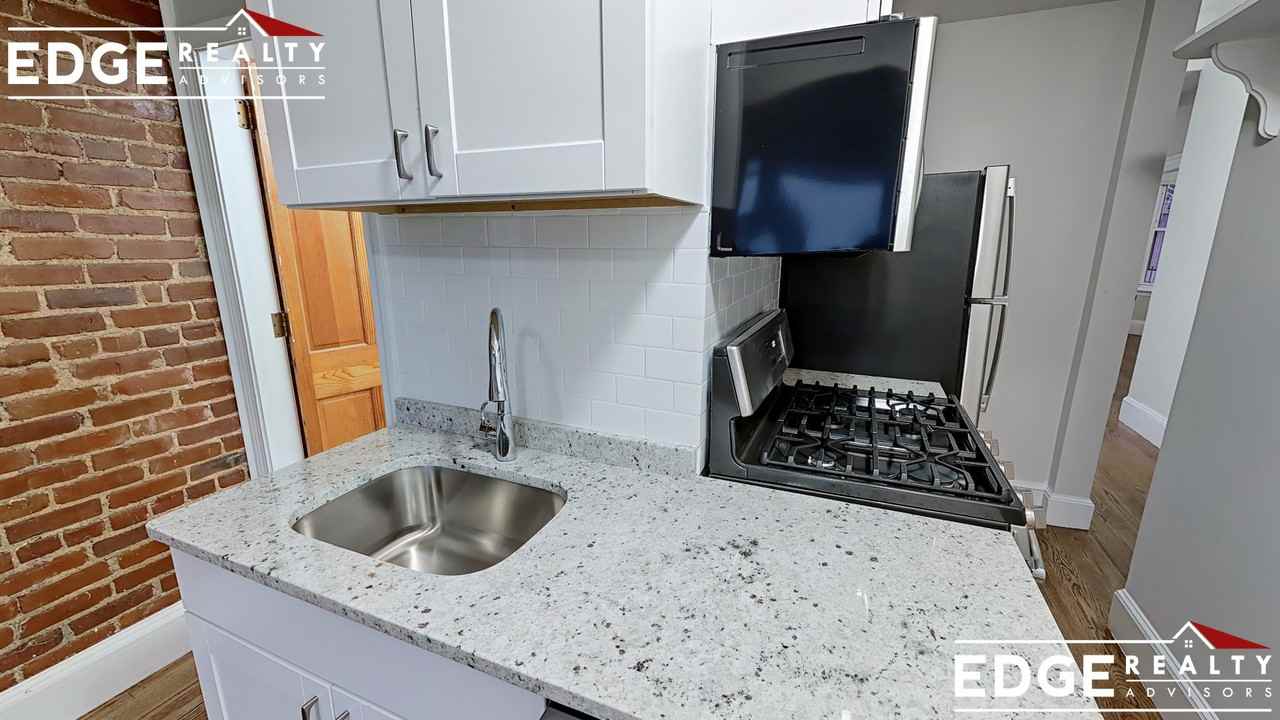 4 Linden St #3 - Photo 2 of 9
