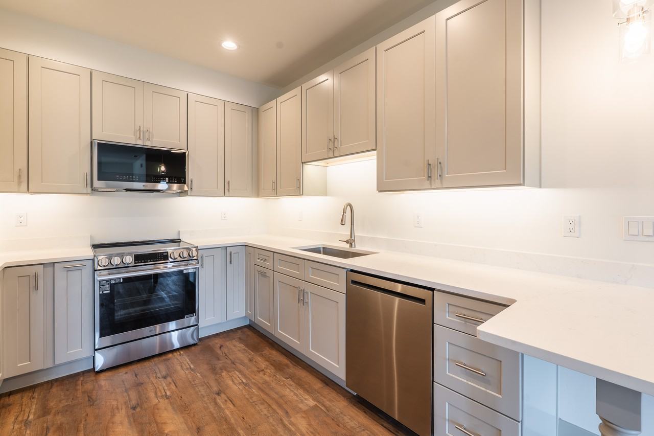 6221 Shiloh Ave #AH - Photo 5 of 13