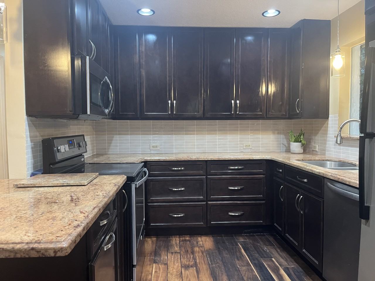 996 Mohican Blvd #NA - Photo 4 of 27