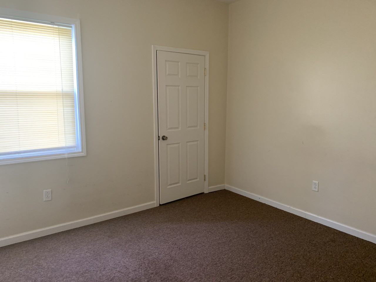 649 Midland Ave #2APT - Photo 6 of 10