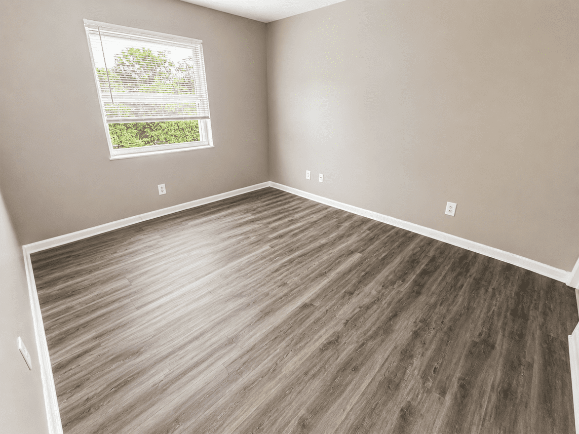 2036 Catalpa Dr #E - Photo 6 of 8