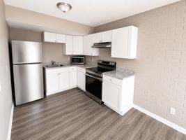 featured image of 2036 Catalpa Dr #D