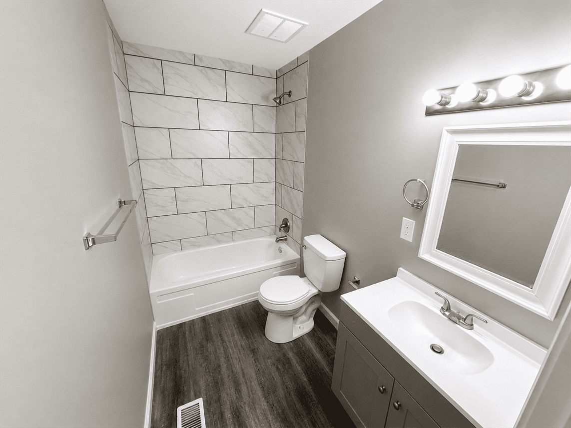 2036 Catalpa Dr #D - Photo 5 of 6