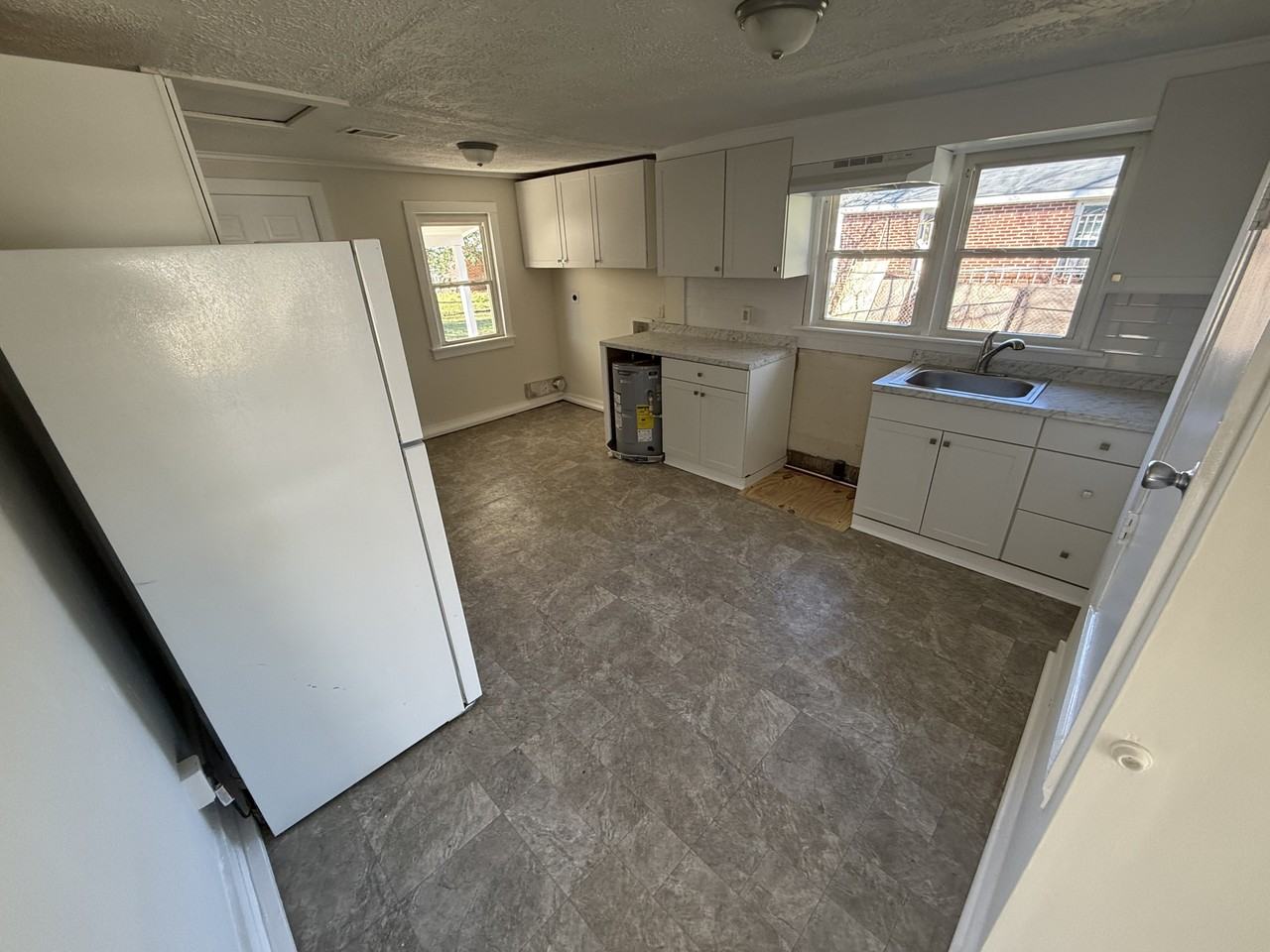 1112 11th Ave #NA - Photo 2 of 8