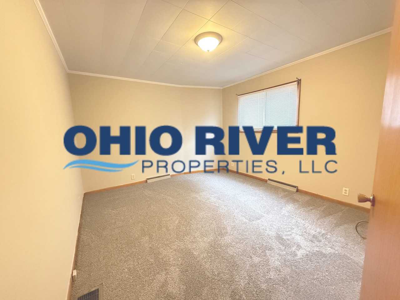 703 Adams St #703 - Photo 3 of 10