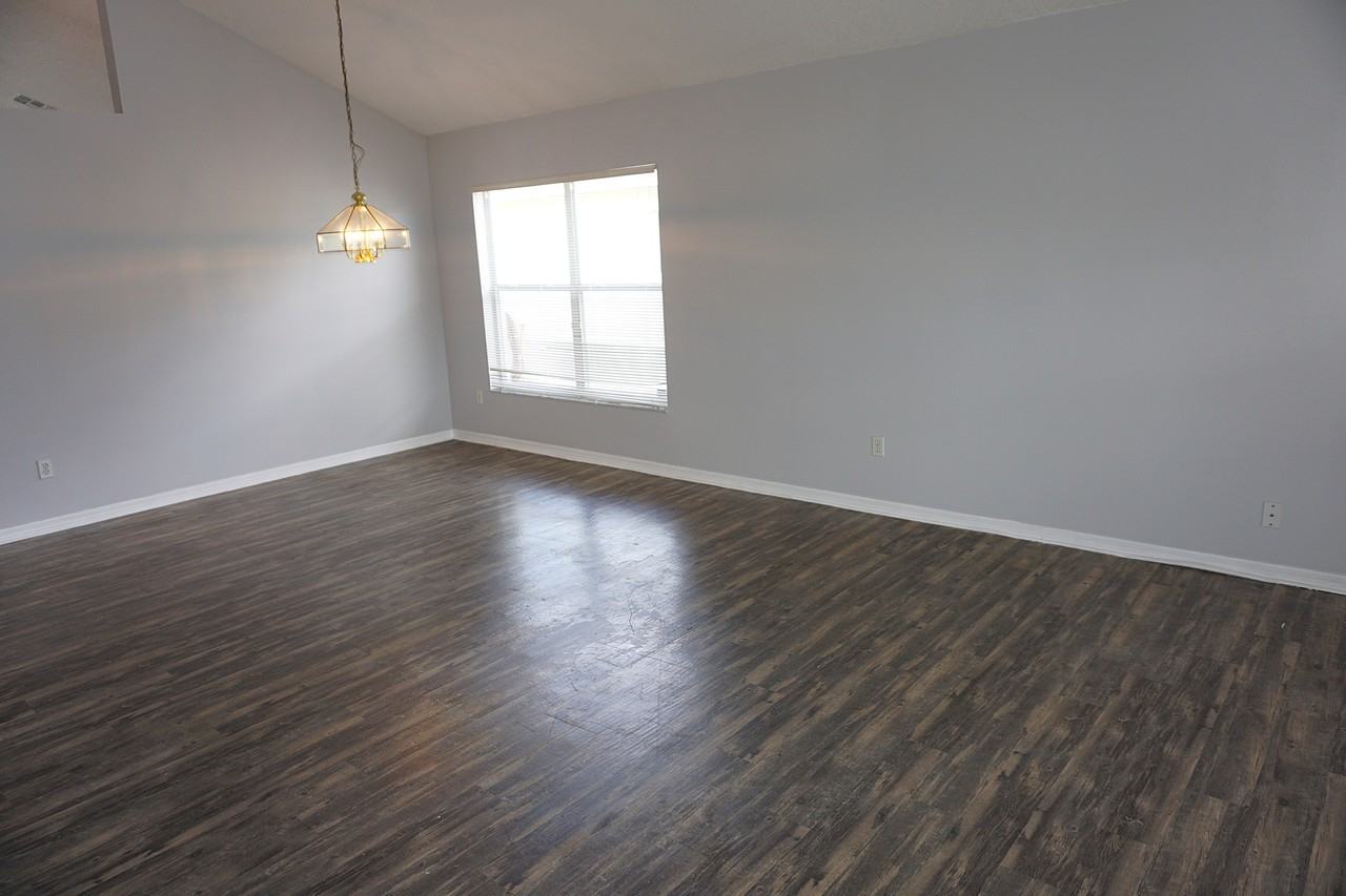 112 Canary Island Cir #NA - Photo 3 of 30