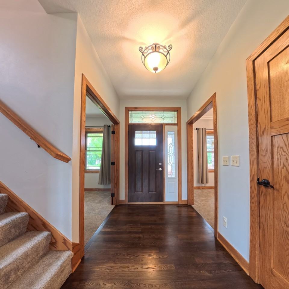 11956 Castle Rock Ct N #NA - Photo 4 of 20