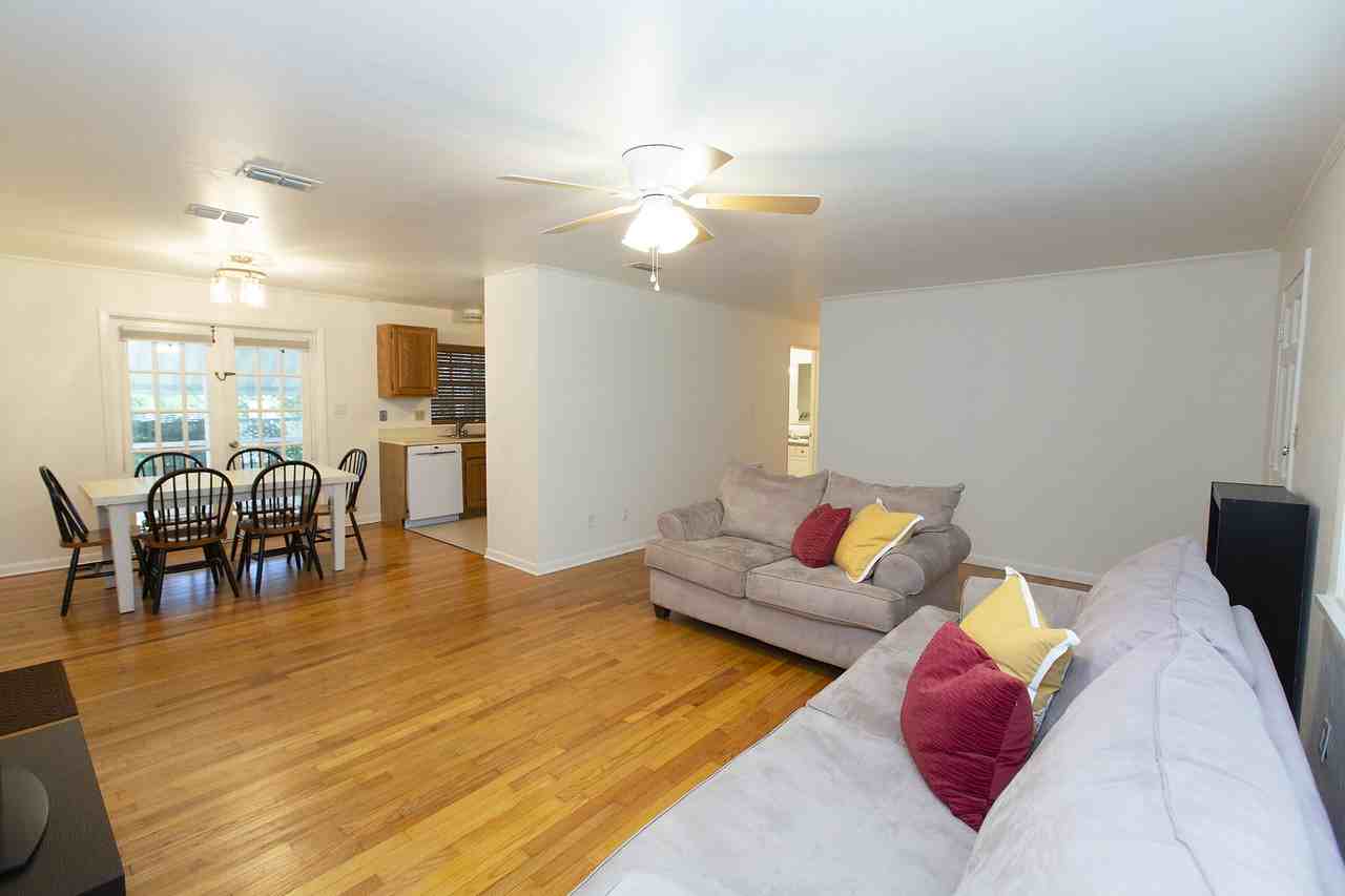210 Nw 29th St #NA - Photo 3 of 14