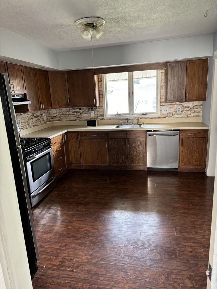 45 Henry Ave #NA - Photo 7 of 8
