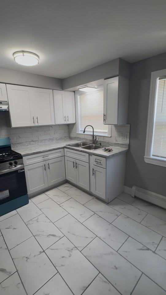 14015 S Stewart Ave #1E - Photo 2 of 9
