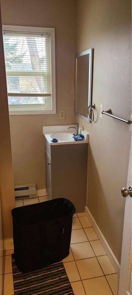 917 N 17th Ave #7 - Photo 5 of 7