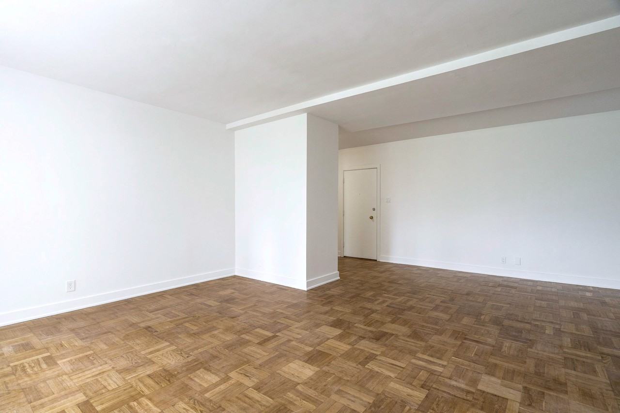 755 Avenue Road #206 - Photo 5 of 28