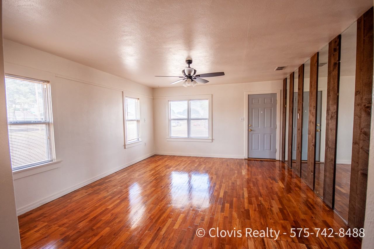 1020 Calhoun St #NA - Photo 2 of 22