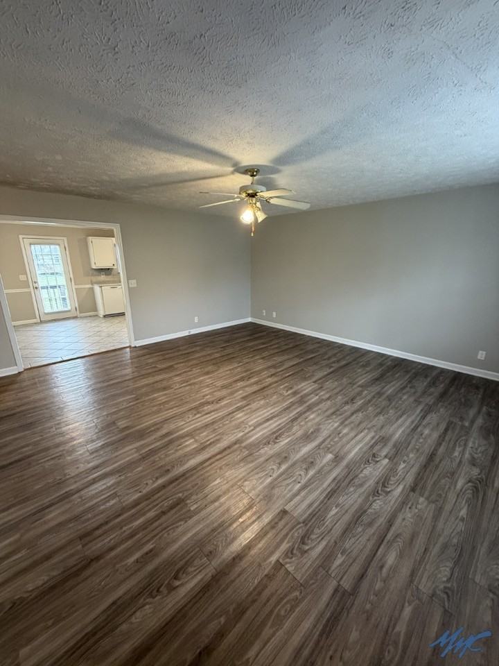 2417 Planter Ct - Photo 2 of 18