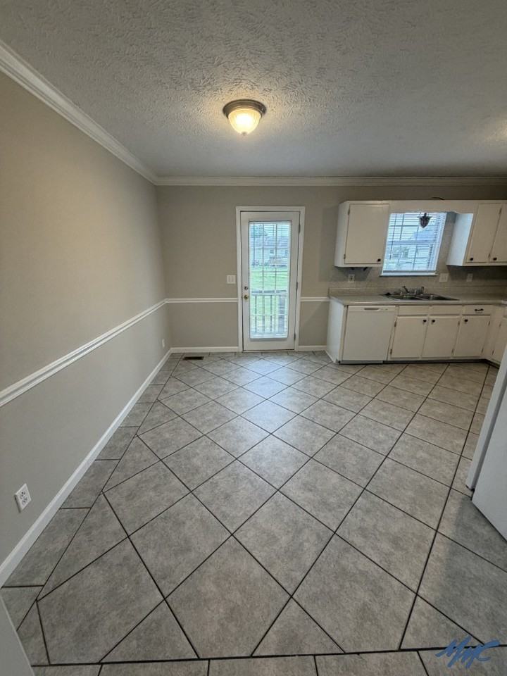 2417 Planter Ct - Photo 4 of 18