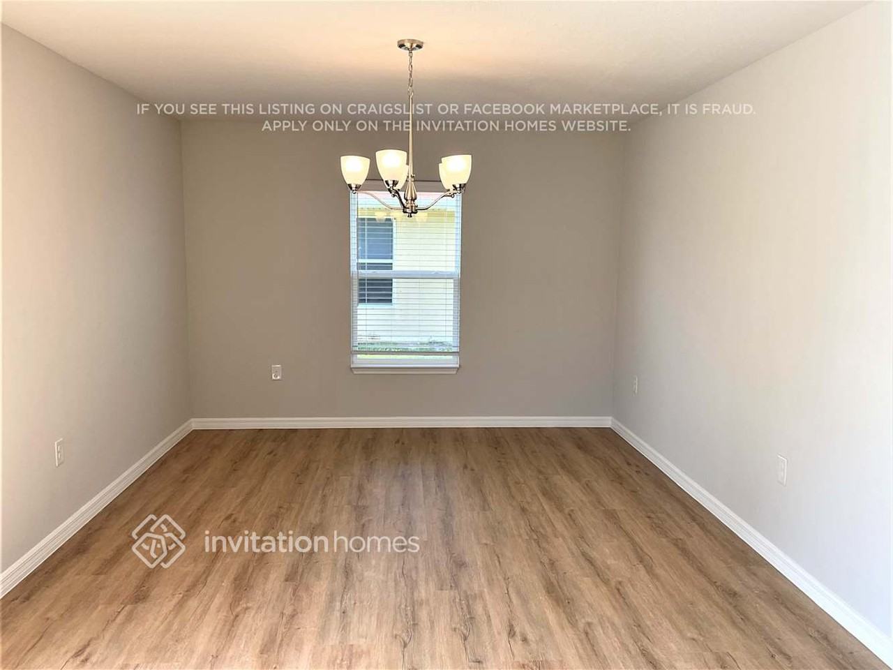 542 Fort Pierce St Sw - Photo 4 of 13