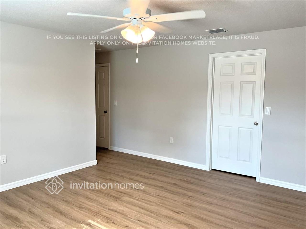 542 Fort Pierce St Sw - Photo 5 of 13