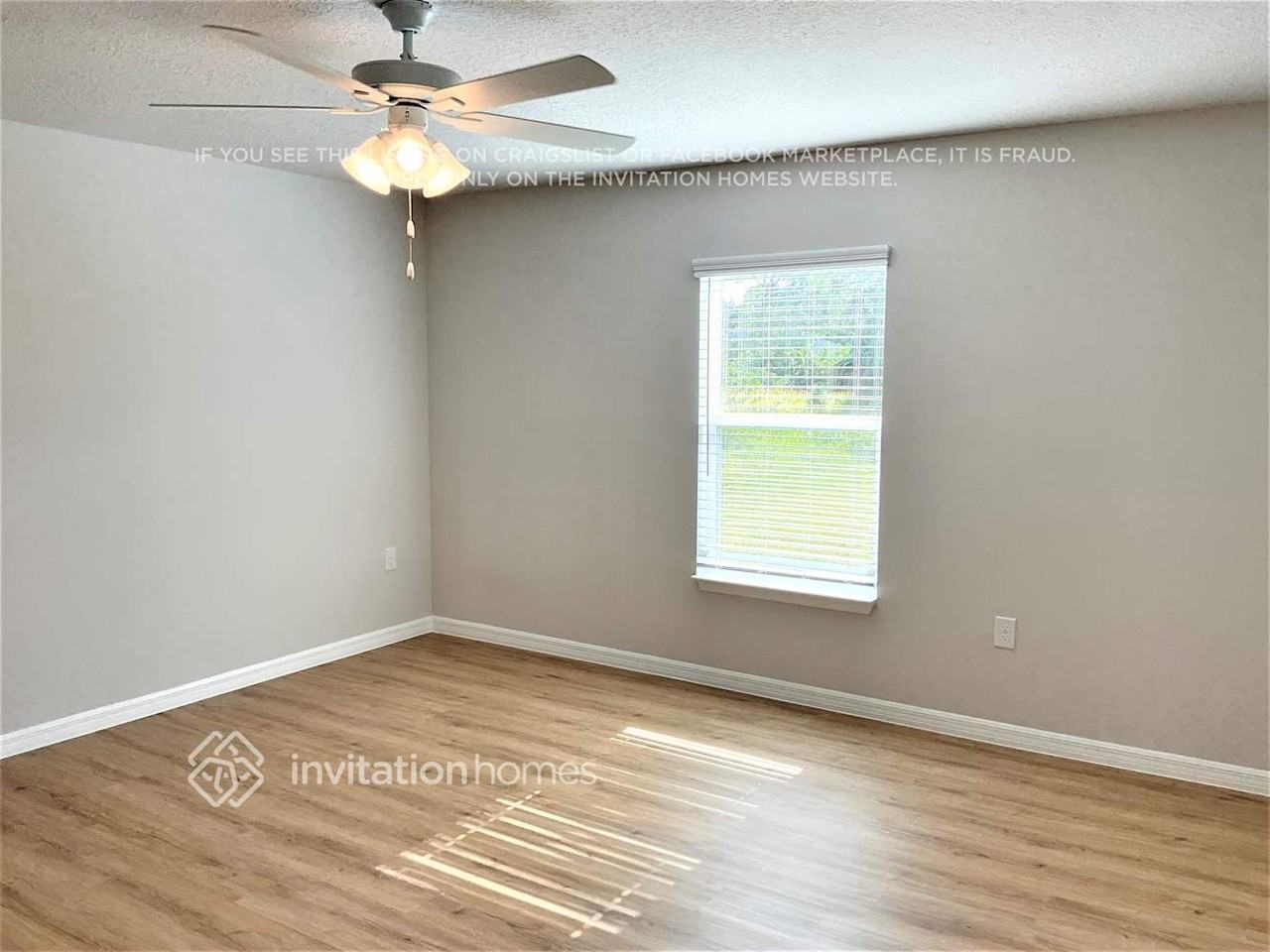 542 Fort Pierce St Sw - Photo 6 of 13