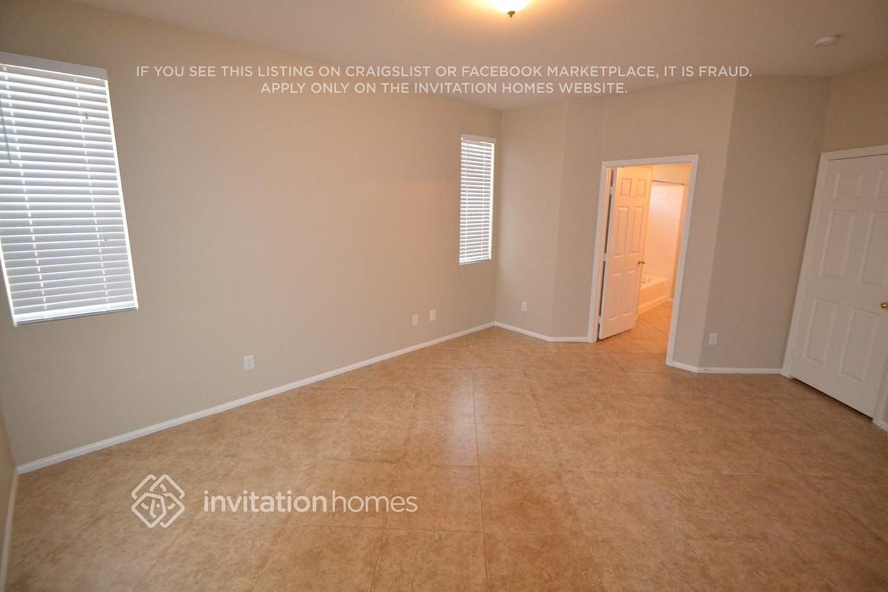1016 Barberton Ct - Photo 7 of 10