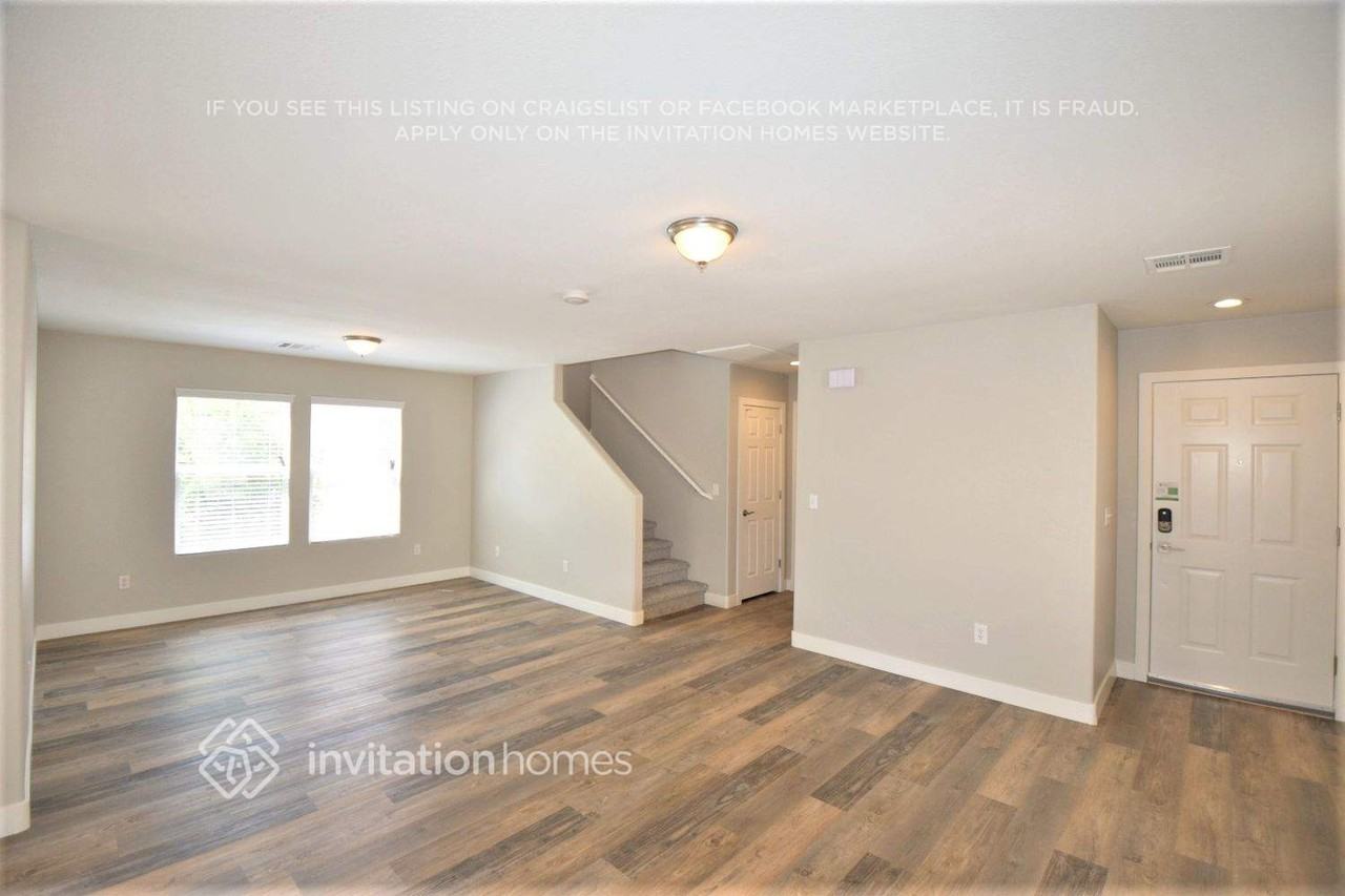 3137 Cantabria Ct - Photo 2 of 11