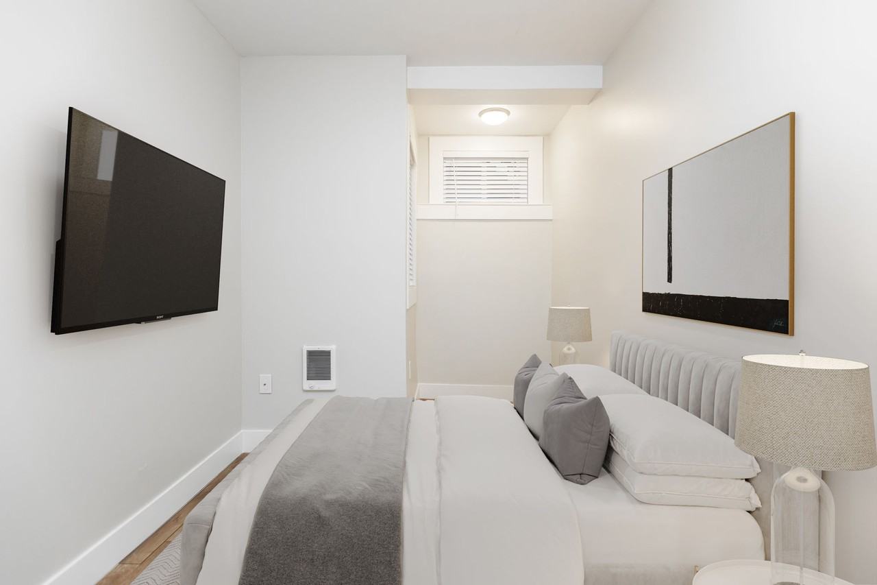 1225 Taylor - Photo 3 of 16