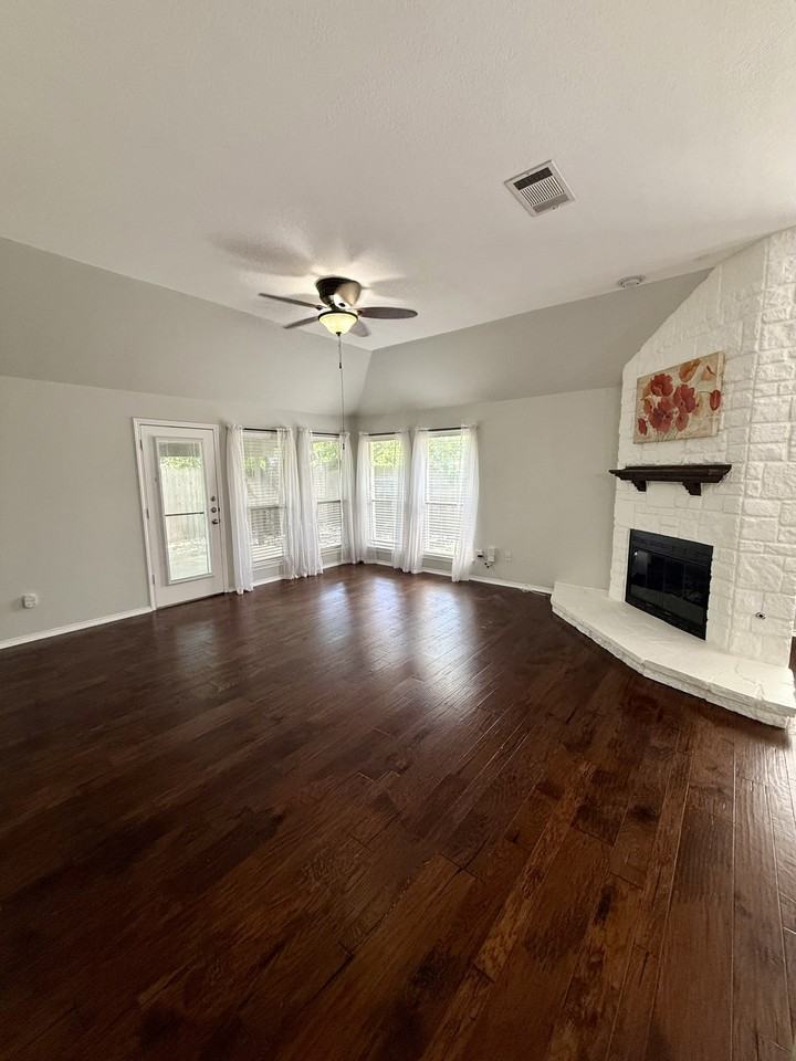 1713 Lantana Dr #1 - Photo 5 of 24