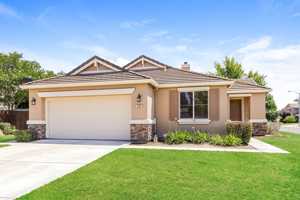 featured image of 936 Heartland Dr #1