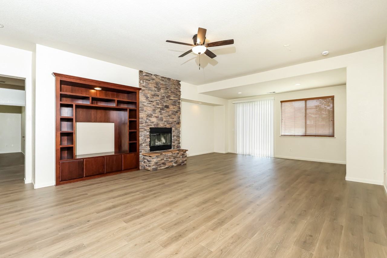 936 Heartland Dr #1 - Photo 2 of 22