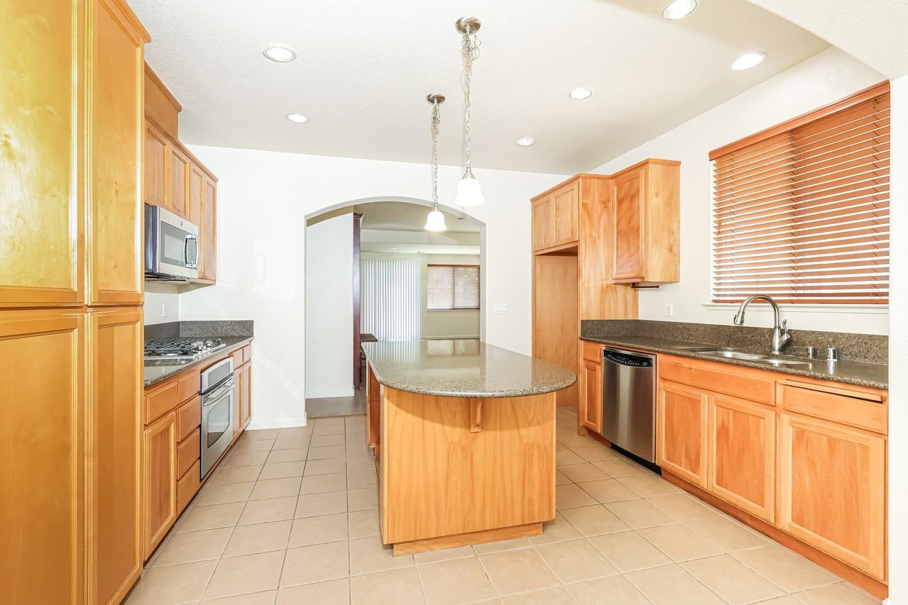 936 Heartland Dr #1 - Photo 3 of 22