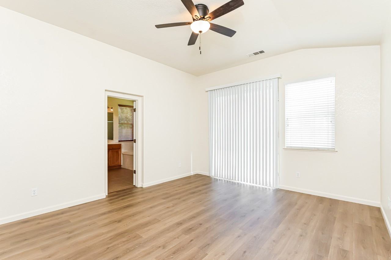 936 Heartland Dr #1 - Photo 5 of 22