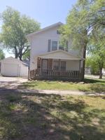 featured image of 200 S 12th St #1