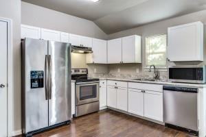 2719 Avenue J #1 - Photo 3 of 12