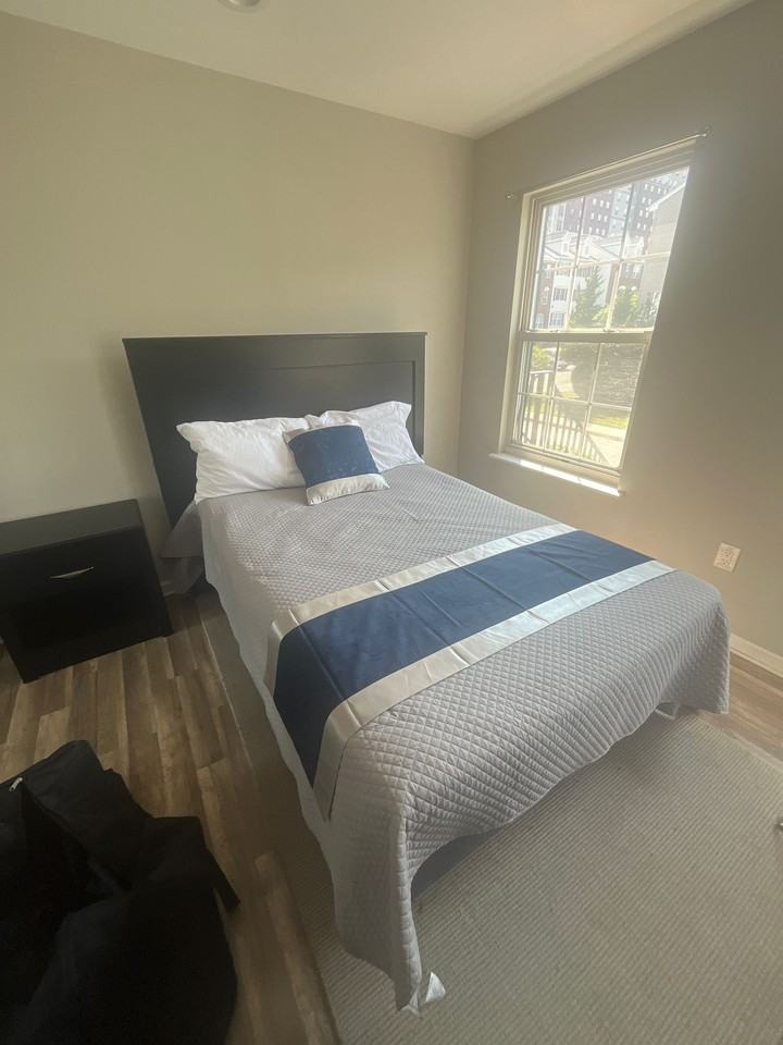216 Matthews Dr - Photo 2 of 12