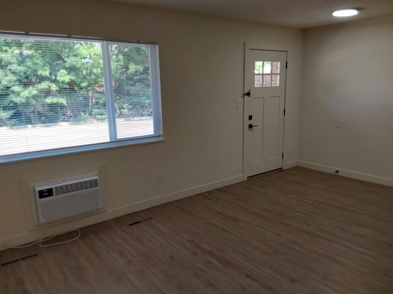 1701 Palm Dr #3 - Photo 2 of 12