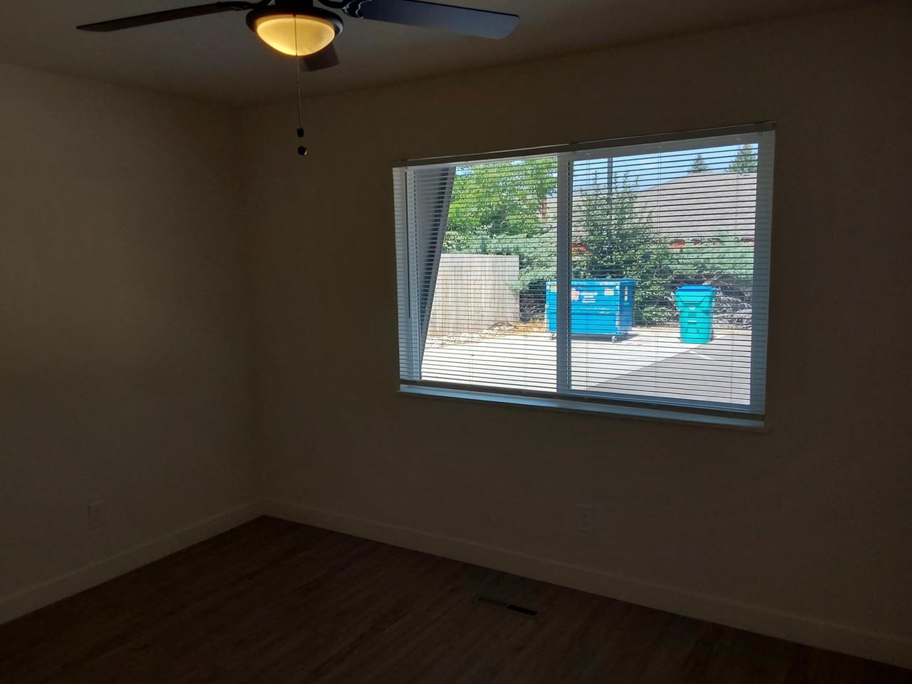 1701 Palm Dr #3 - Photo 3 of 12