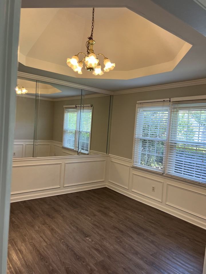 1850 Ashton Brooke Ln #1 - Photo 2 of 10