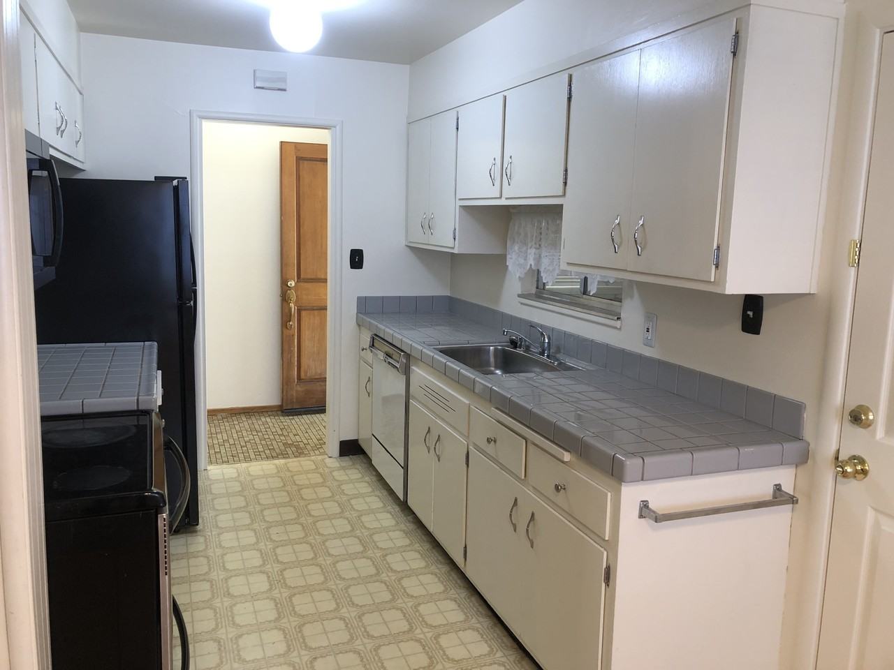 14322 Antone Ct #1 - Photo 6 of 20