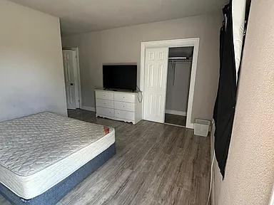 108 W Kansas Ave - Photo 3 of 4