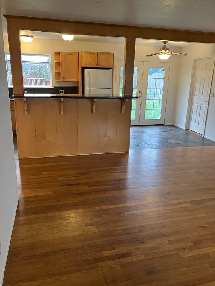 3062 Janes Rd - Photo 4 of 11