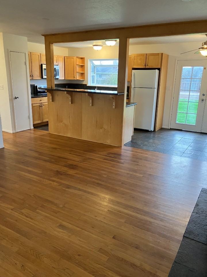 3062 Janes Rd - Photo 6 of 11