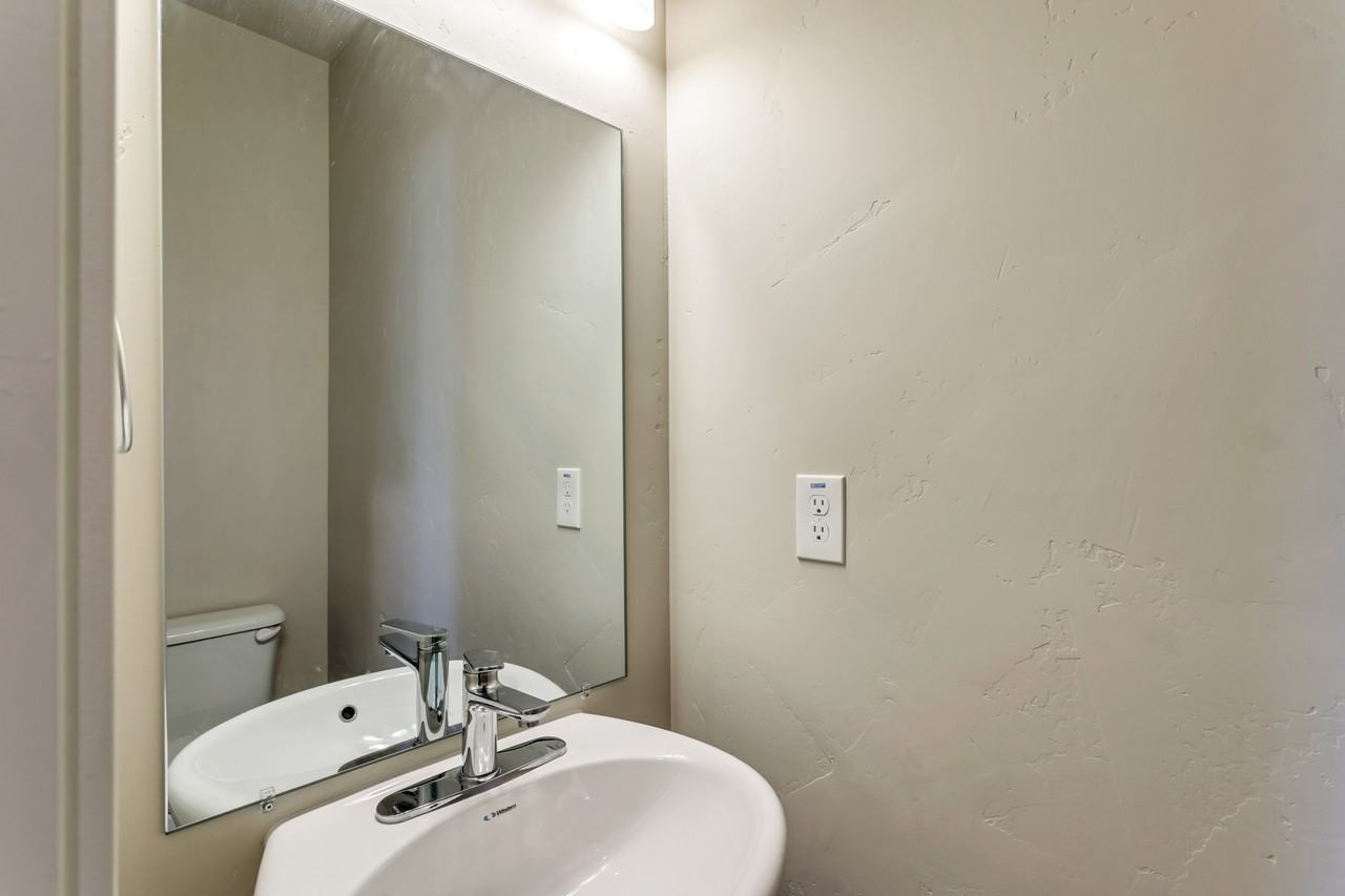 808 S 1710 E #1 - Photo 6 of 21