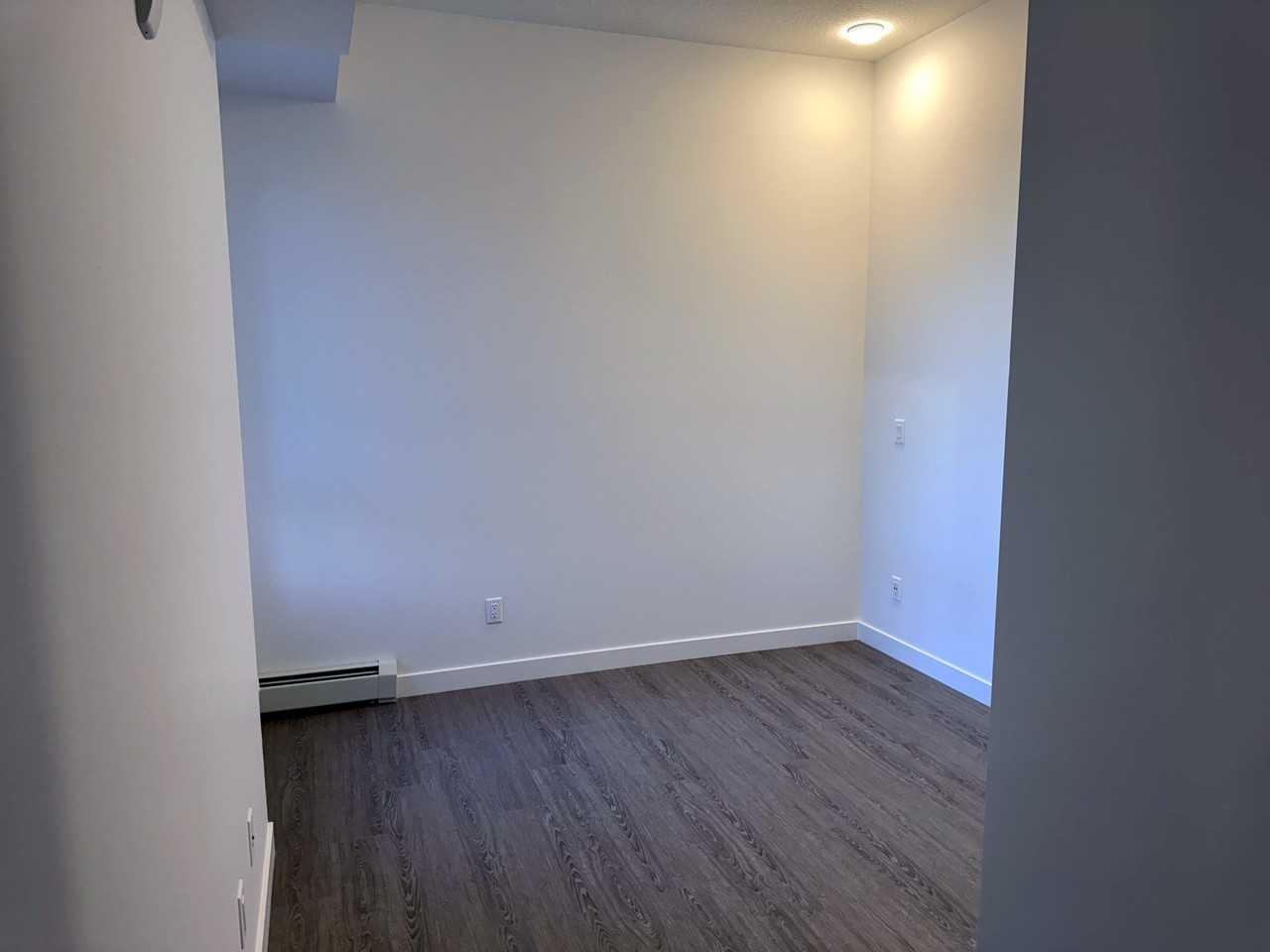 3932 University Ave Nw - Photo 4 of 15
