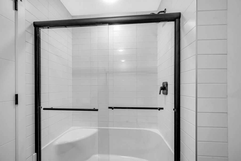 3932 University Ave Nw - Photo 6 of 15