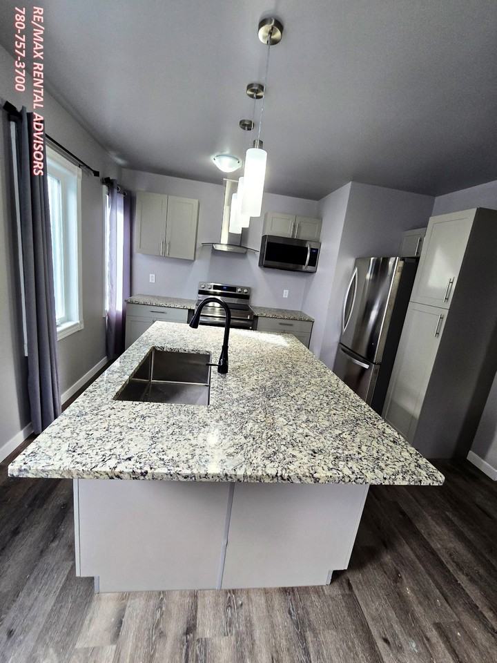 UPPER 10915 96 Street Northwest - Photo 3 of 16