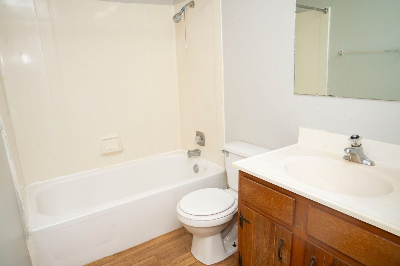 070-Woodcrest - Photo 5 of 6